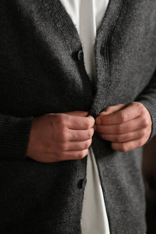 Yün Dokulu V Yaka Triko Hırka